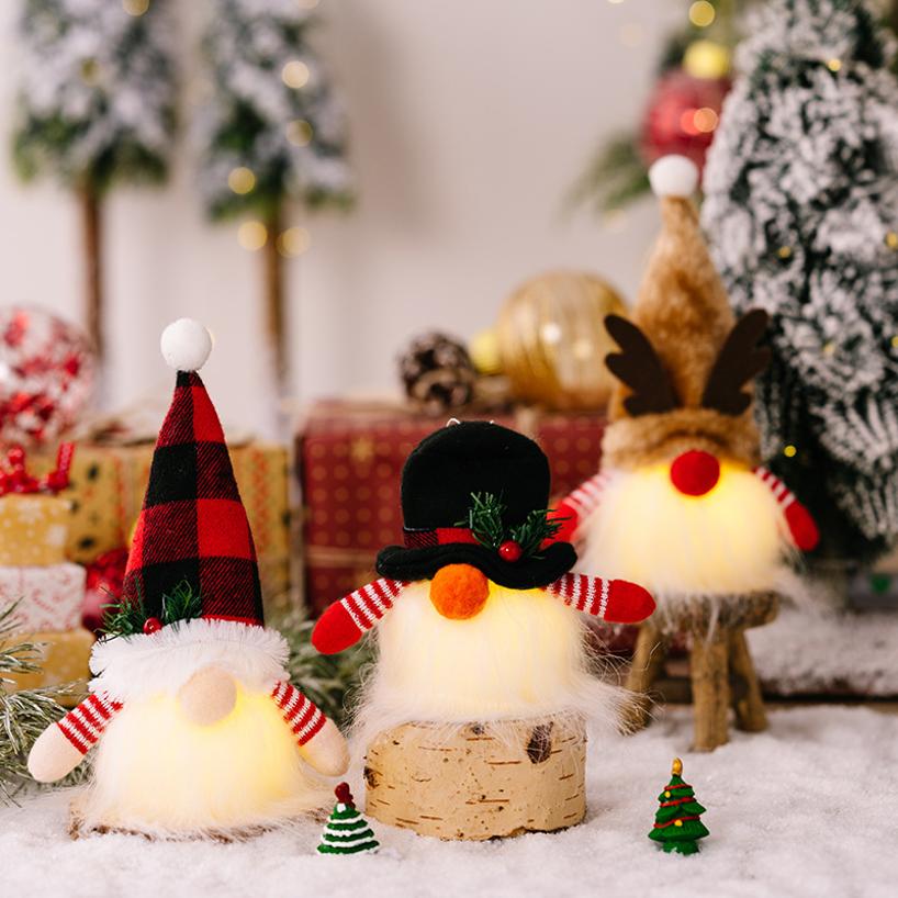 Colgante de muñeco LED de Navi - Home Bargains reseña y precio